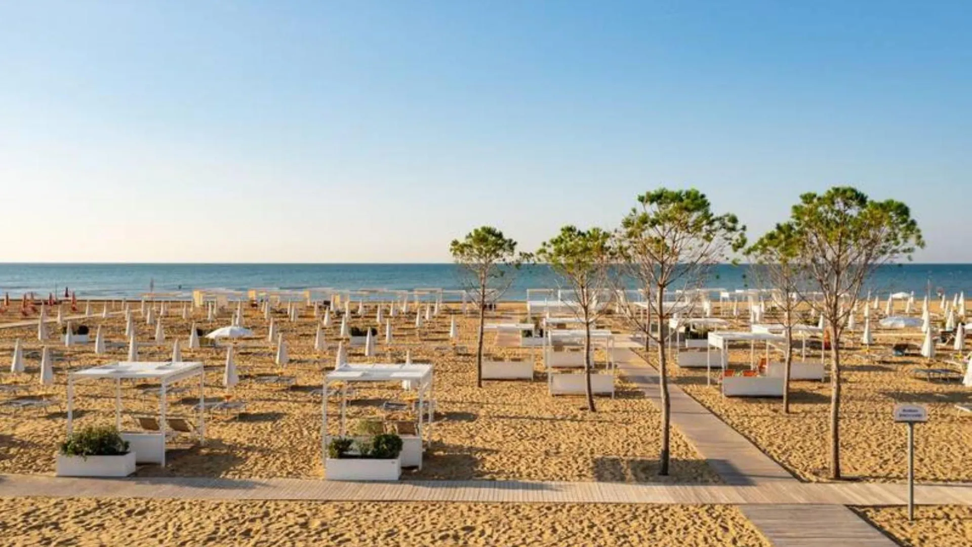 Luminous Flat 80M From The Beach - Beahost Bibione